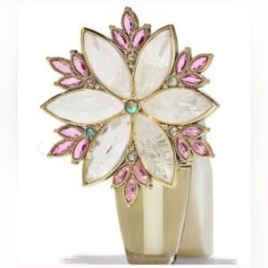 Bath and Body Works Crystal Burst wallflower plug-in